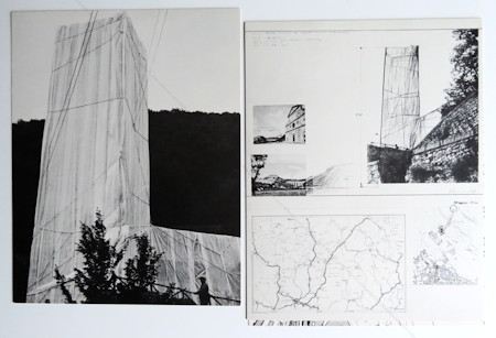 CHRISTO & Jeanne-Claude - Packed Tower, Spoleto, Italy 1968. New York, Multiples Inc., 1970.