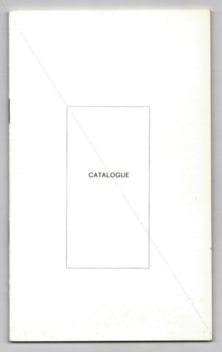 Christian BOLTANSKI - Essais de reconstitution d'objets ayant appartenu  Christian Boltanski entre 1948 et 1954. Paris, Galerie Sonnabend, 1971.